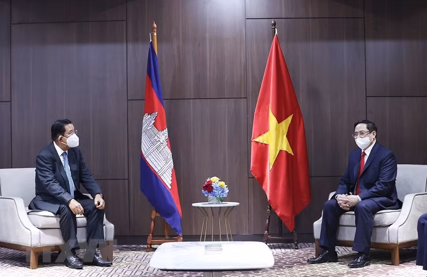 Thu tuong Pham Minh Chinh hoi kien Thu tuong Campuchia Hun Sen-Hinh-2