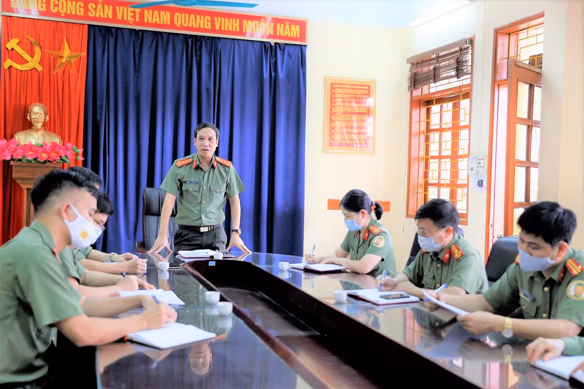 Khoi to them 2 bi can duong day dua nguoi Trung Quoc nhap canh trai phep-Hinh-3