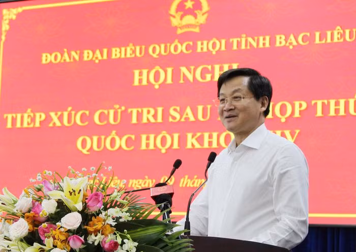 Từ tháng 3/2014 - 6/2014: Phó Bí thư Tỉnh ủy Bạc Liêu. Sau đó, ông Khái giữ chức Phó Bí thư Tỉnh ủy, Bí thư Ban Cán sự đảng, Chủ tịch Ủy ban nhân dân tỉnh Bạc Liêu.Tháng 10/2015: ông Lê Minh Khái giữ chức Bí thư Tỉnh ủy Bạc Liêu và đảm nhiệm chức vụ này hết tháng 10/2017. 