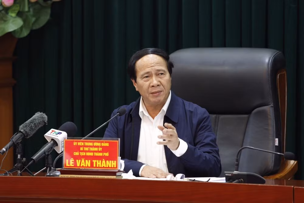 Từ tháng 10/2015-12/2015, ông Thành giữ chức vụ Bí thư Thành ủy, Bí thư Ban Cán sự Đảng, Chủ tịch UBND thành phố Hải Phòng; Ủy viên Ban Chấp hành Đảng bộ Quân khu III; Bí thư Đảng ủy Quân sự thành phố. 