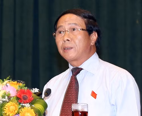 Từ 7/2004-11/2005, ông Thành giữ chức vụ Phó Giám đốc Công ty Xi măng Hải Phòng kiêm Phó ban Ban quản lý Dự án, Chỉ huy trưởng công trình lắp đặt, chạy thử Nhà máy Xi măng Hải Phòng mới. Sau đó giữ chức vụ Ủy viên Ban Thường vụ Đảng ủy, Quyền Giám đốc Công ty Xi măng Hải Phòng. 