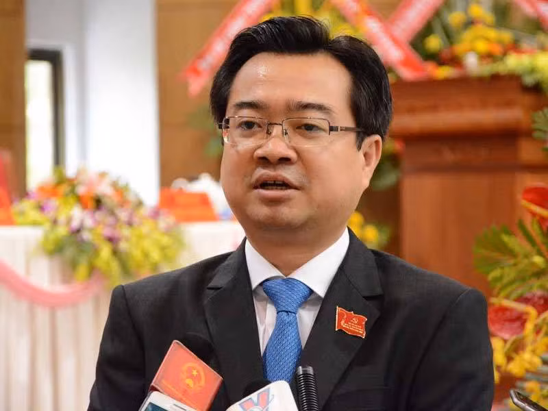 Ông Nguyễn Thanh Nghị, Ủy viên Trung ương Đảng, Thứ trưởng Bộ Xây dựng, được giới thiệu phê chuẩn bổ nhiệm Bộ trưởng Bộ Xây dựng. 