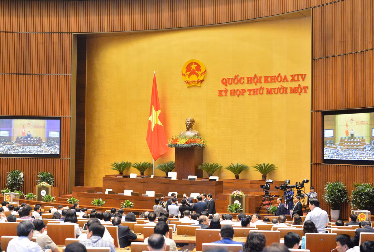 Chiều cùng ngày, Phó Chủ tịch Thường trực Quốc hội Trần Thanh Mẫn, thay mặt Ủy ban Thường vụ Quốc hội, báo cáo Quốc hội về kết quả thảo luận tại Đoàn về dự kiến nhân sự để bầu Phó Chủ tịch nước. Chủ tịch nước Nguyễn Xuân Phúc báo cáo Quốc hội về việc giải trình, tiếp thu ý kiến của đại biểu Quốc hội về dự kiến nhân sự để bầu Phó Chủ tịch nước.