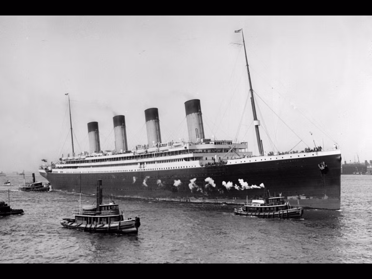 Cụ thể, trong lá thư gửi vợ gửi ngày 11/4/1912 - 1 ngày sau khi tàu Titanic rời bến cảng, Richard Geddes viết rằng con tàu này suýt va chạm với tàu SS City of New York.
