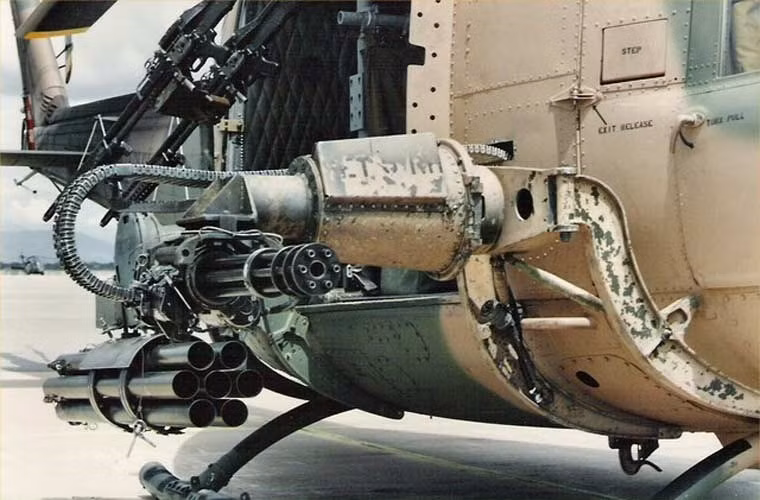 Vì sao trực thăng UH-1 Mỹ 'rụng như sung' ở Việt Nam? - Hình 4 Vi sao truc thang UH-1 My