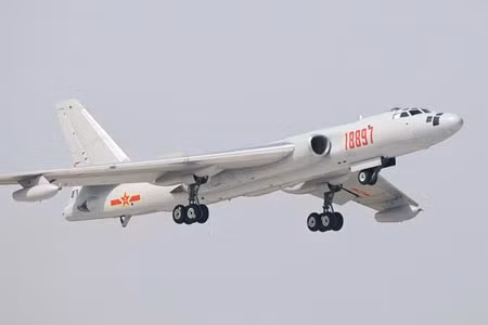 Trung Quoc dieu oanh tac co H-6K toi Nam Kinh lam gi?