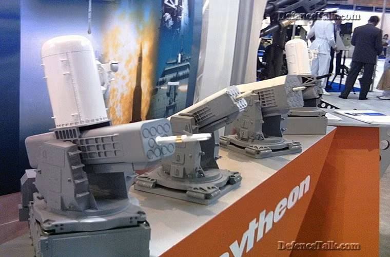 Trong ảnh là các hệ thống vũ khí đánh chặn tầm gần do Raytheon phát triển dành cho Hải quân Mỹ cũng như dành cho thị trường quốc tế.