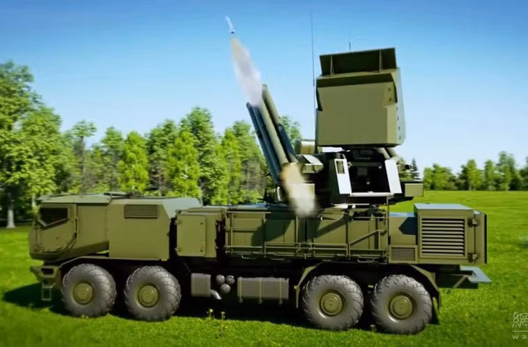 Pantsir-S1 phóng tên lửa đối không tấn công các mục tiêu xâm nhập vùng trời.