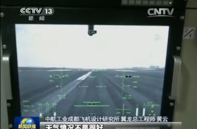Hình ảnh truyền từ camera trên UAV chiến đấu Dực Long.