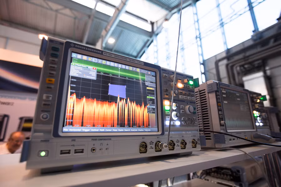Thiết bị vô tuyến-điện tử Oscilloscope Rohde &amp; Schwarz RTE 1054.