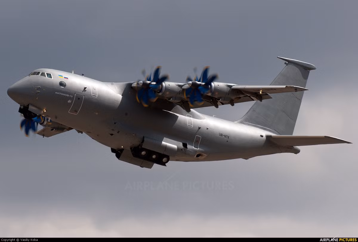 Ukraine san xuat hang loat may bay van tai An-70
