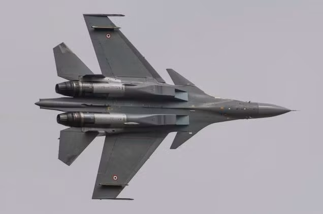 Su-30MKI phô diễn sức mạnh tại Anh.