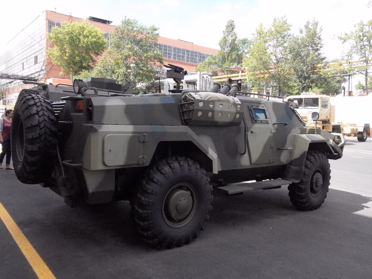 VN nen tham khao cach nang cap thiet giap BRDM-2 cua Belarus?-Hinh-2