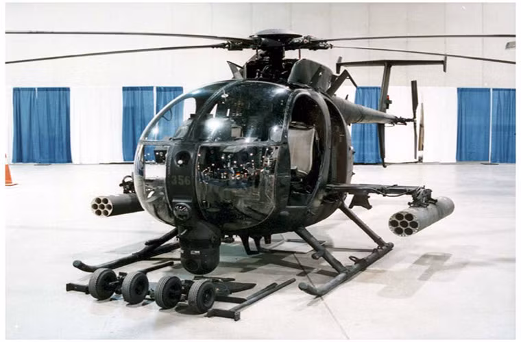 MD 500 Defender là mẫu trực thăng hạng nhẹ thường được Quân đội Mỹ sử dụng cho các hoạt động đặc biệt từ chuyển quân cho tới chi viện hỏa lực trên không. Mặc dù được đưa vào trang bị đã hơn 30 năm nhưng MD 500 và các biến thể của nó vẫn dành được chỗ đứng trong Quân đội Mỹ và nhiều quốc gia khác trên thế giới.