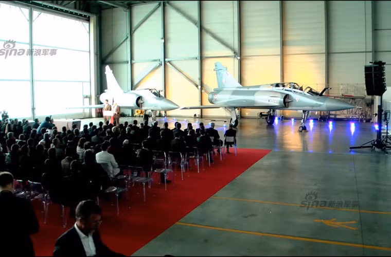 Căn cứ vào hợp đồng thì công ty Dassault sẽ nâng cấp 51 chiếc tiêm kích Mirage 2000 mua từ những năm 1980 cho Ấn Độ.
