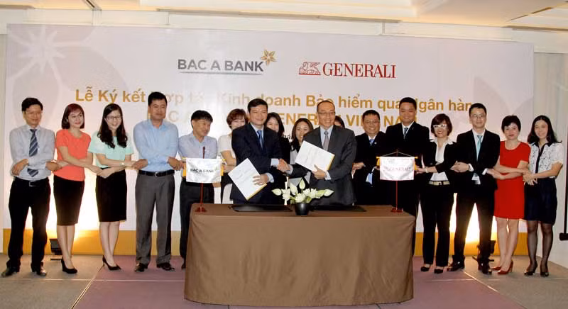BAC A BANK “bat tay” ong lon bao hiem the gioi-Hinh-3