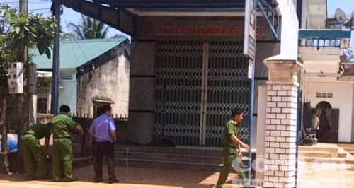 Di doc mien Trung thu hoi tang vat vu trom 100 cay vang-Hinh-2