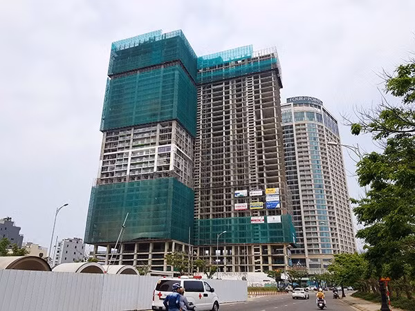 Truoc khi duoc ban cho nguoi nuoc ngoai, du an Central Coast bao lan bi xu phat?