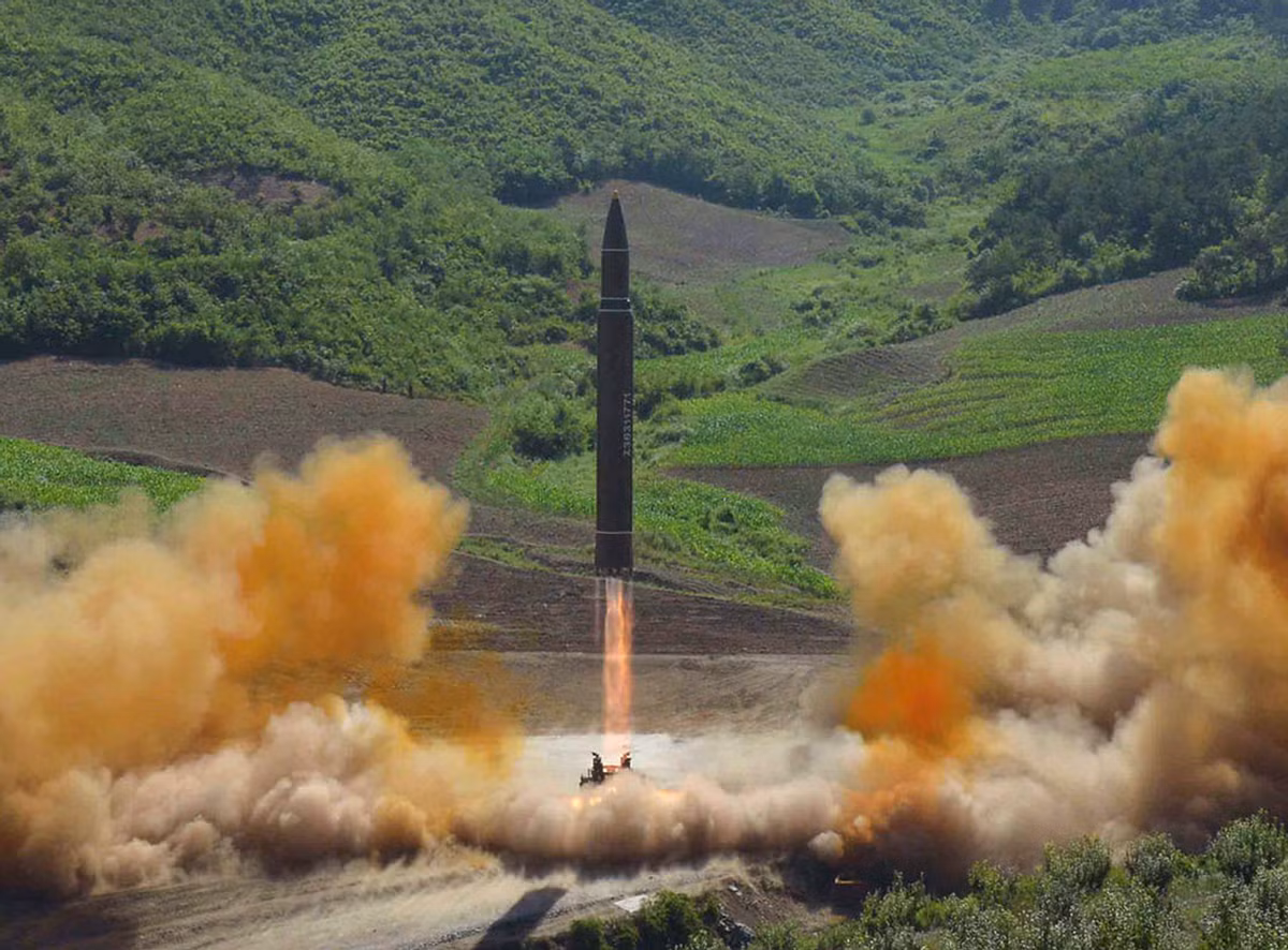Hwasong-14 vừa được Triều Tiên thử nghiệm thành công vào dịp Quốc khánh Mỹ ngày 4/7 vừa rồi. Nguồn ảnh: Threat.