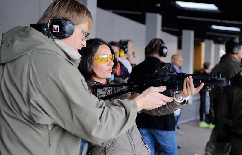 Khẩu Vityaz-MO của hãng Kalashnikov. Đây là một trong những khẩu súng tiểu liên hiếm hoi được sản xuất bởi hãng này. Vityaz sử dụng cỡ đạn chỉ 9mm, tương đương với cỡ đạn của súng lục. Nguồn ảnh: Kalashnikov.