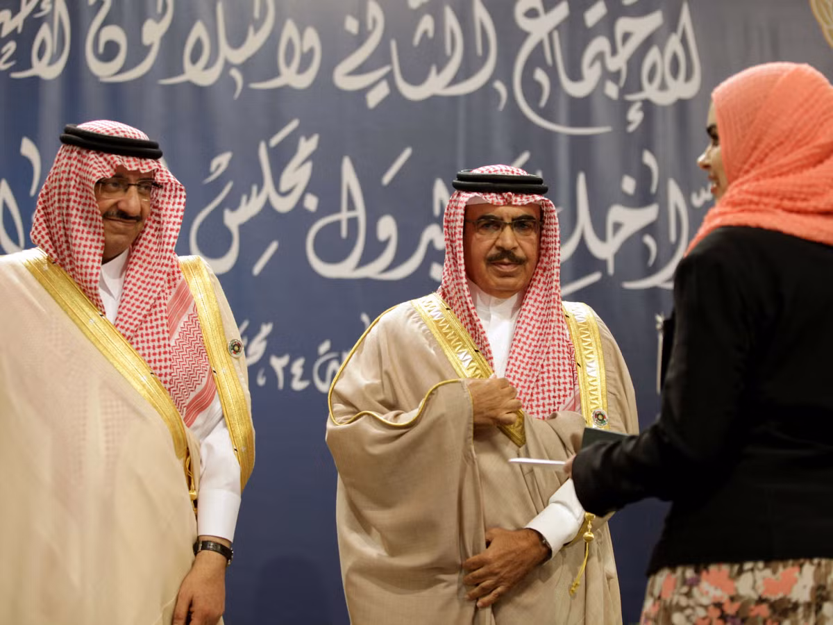Ả rập Saudi đang xây dựng 6 “thành phố kinh tế”, ước tính đem về cho GDP nước này khoảng 150 tỷ USD, lớn gấp 3,5 lần GDP của Kenya (44,1 tỷ USD). Các thành phố này được đặt trên khắp cả nước và dự tính mang lại khoảng 1,3 triệu việc làm và nâng mức GDP đầu người từ 13.000 USD lên 33.500 USD.