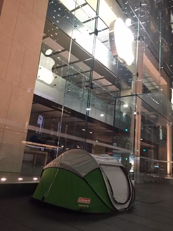 Canh khach mon moi cho mua iPhone 6S plus moi