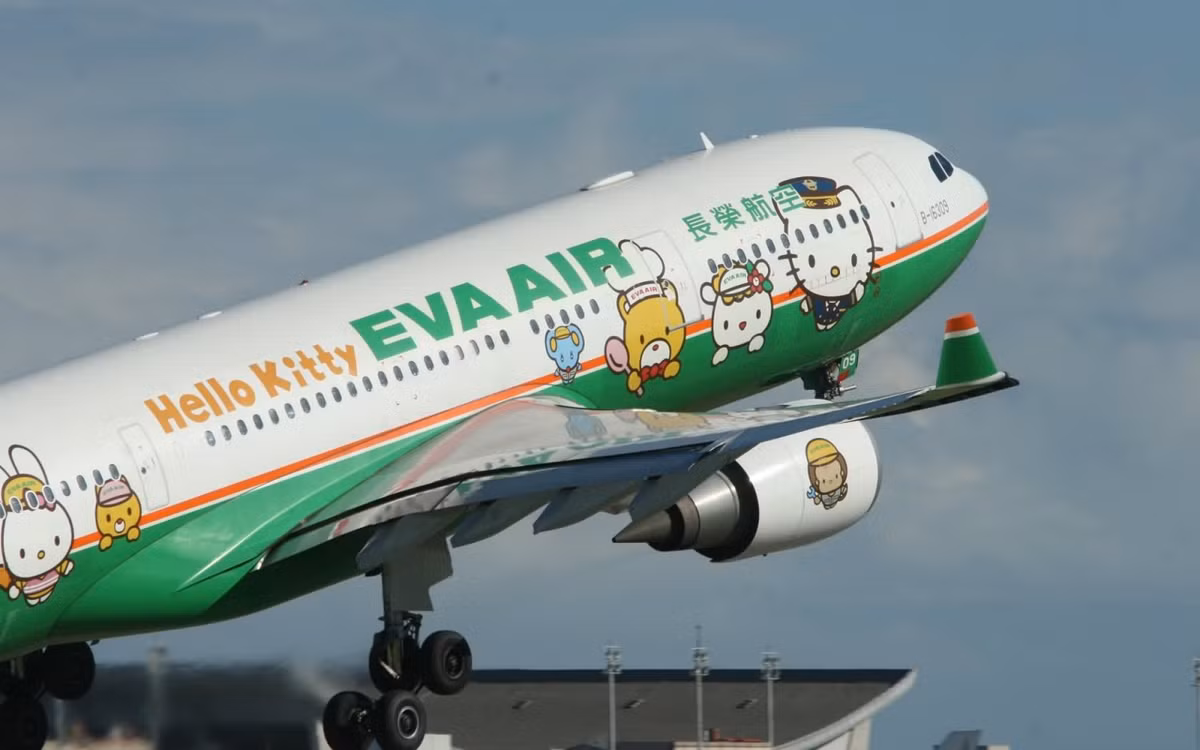 9. EVA Air: Hãng hàng không của Đài Loan này được đánh giá là các chuyến bay có cabin sạch sẽ nhất.