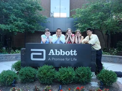 Tiếp đến là tập đoàn Abbott Việt Nam.