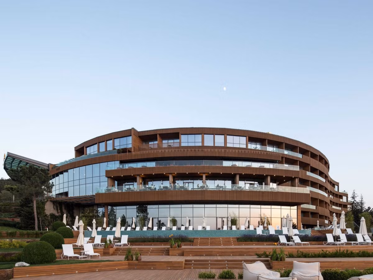 Khách sạn Thermal Spa (ở Eskisehir, Thổ Nhĩ Kỳ) do công ty Gad Architecture thiết kế. Công trình này thuộc hạng mục khách sạn và giải trí.