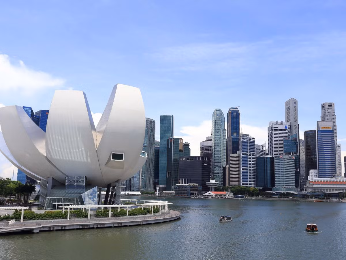 3. Singapore có 4.562 tòa nhà cao tầng trên 710 km2.
