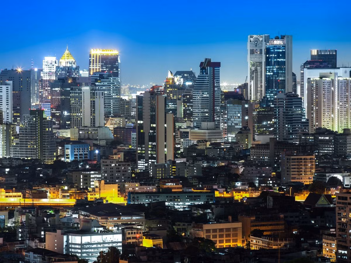 10. Bangkok (Thái Lan) có 923 nhà cao tầng ở 1.568 km2.
