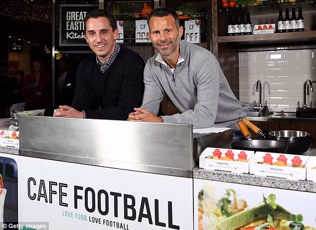Khách sạn này thuộc quyền sở hữu của hai ngôi sao MU Gary Neville và Ryan Giggs.