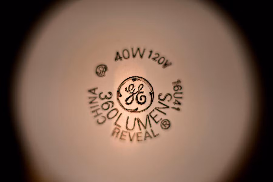 9. General Electric, giá trị thương hiệu: 37,5 tỷ USD; Thay đổi trong một năm: 1%.