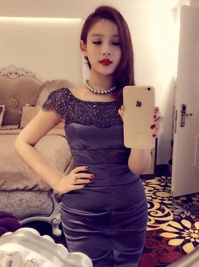 Huyền Baby (tên thật là Đặng Ngọc Huyền, sinh năm 1989), một trong những hot girl đình đám Hà thành cách đây vài năm. Sau đó, Huyền kết hôn và không tham gia các hoạt động giải trí.