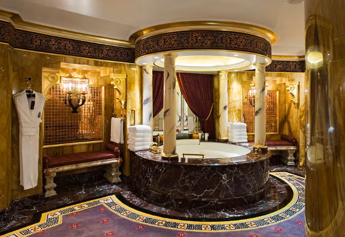 Phòng Hoàng gia có giá 28.000 USD/đêm với diện tích 780m2.