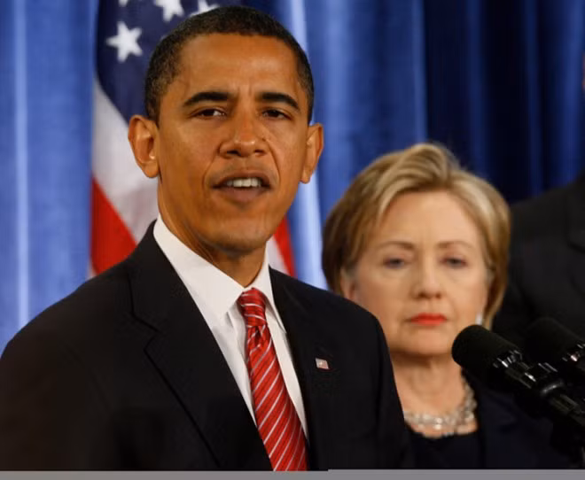 Ngày 1/12/2008, sau khi nhậm chức Tổng thống Mỹ, ông Obama tuyên bố đề cử bà Clinton giữ chức ngoại trưởng Mỹ.