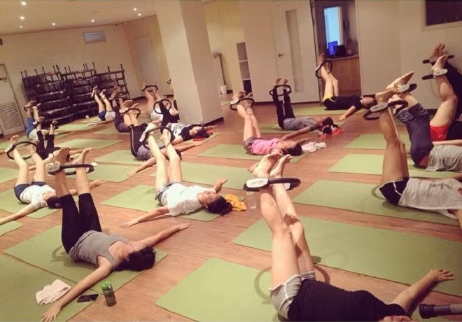 Lớp tập pilates của Hyun Kyung luôn kín chỗ.
