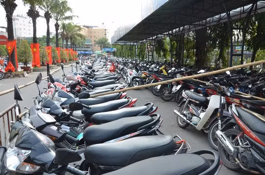 Sai Gon tac duong khung khiep truoc ngay nghi le-Hinh-9