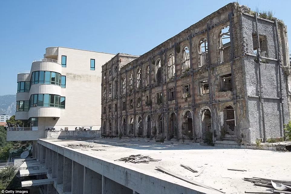 Một khách sạn ở Mosta, Bosnia &amp; Herzegovina.