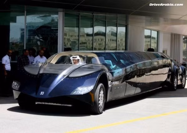Một chiếc siêu xe trong bộ sưu tập xế hộp của Thái tử Dubai.