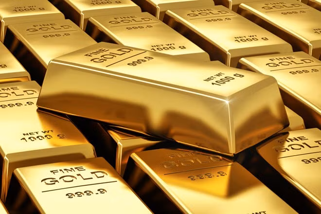 75% lượng vàng mà con người đang sở hữu được khai thác từ năm 1910 trở lại đây. Trong suốt nhiều thiên niên kỷ trước đó, người ta chỉ tìm ra 25% tổng số vàng hiện có. Nhân loại bắt đầu phát hiện ra vàng và sử dụng nó từ năm 5000 trước Công nguyên.