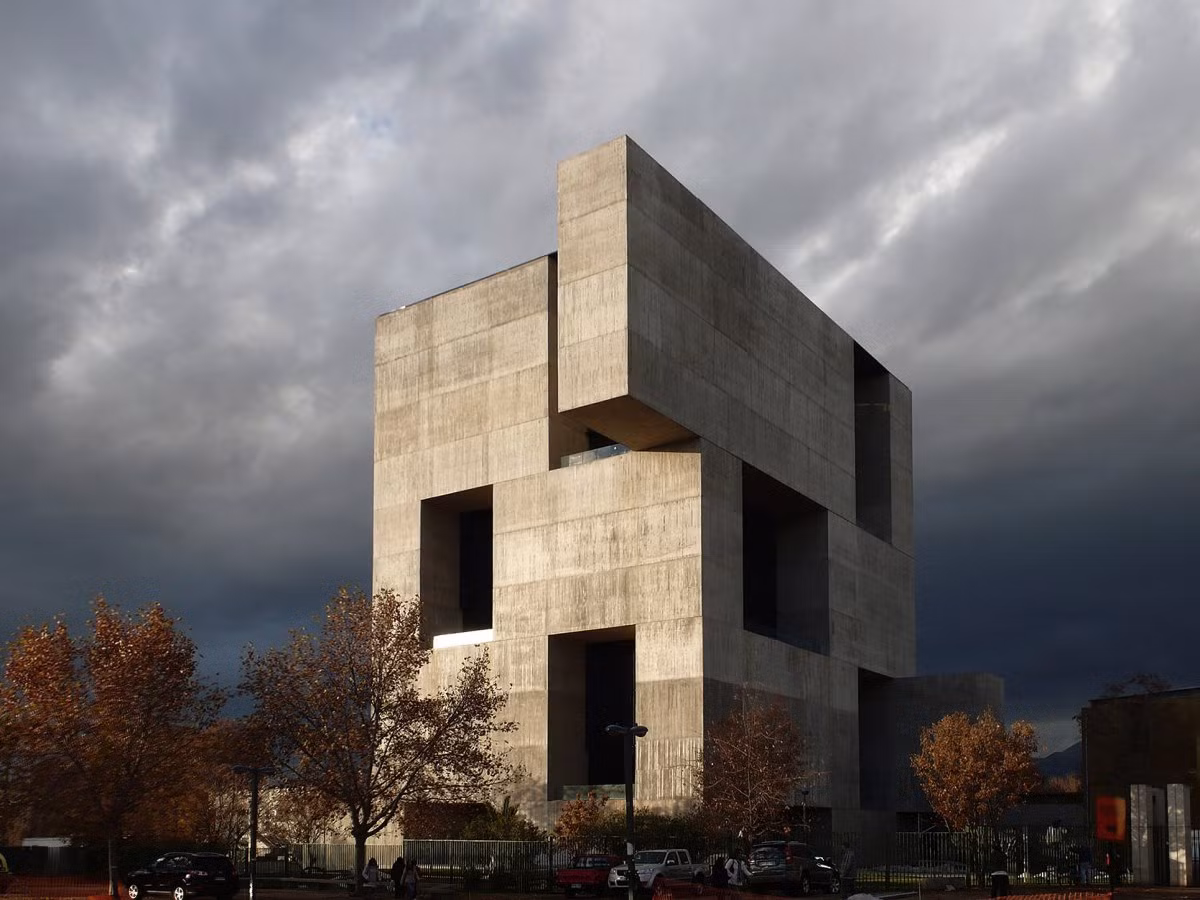Trung tâm sáng tạo UC, Santiago, Chile, do công ty kiến trúc Elemental thiết kế.