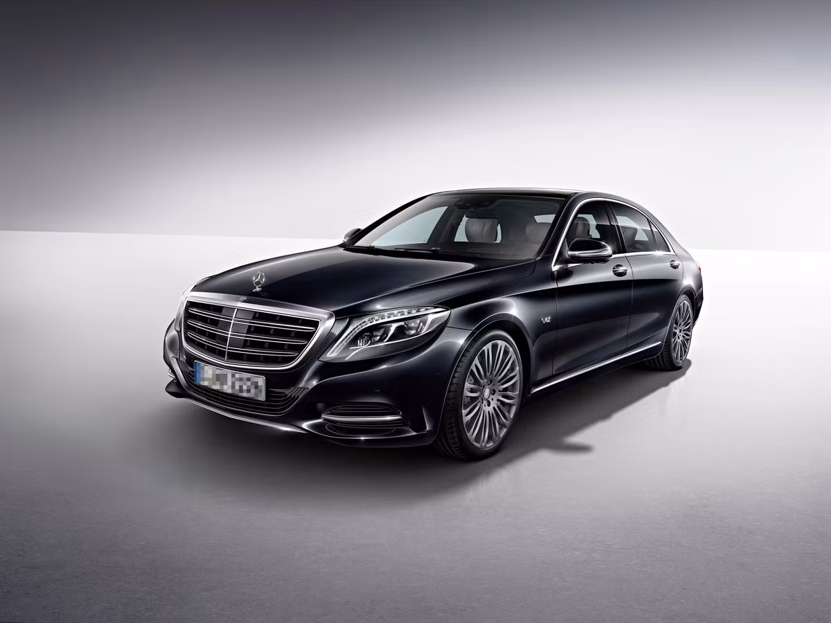 Cô cũng có ý định mua một chiếc Mercedes Benz sang trọng giá 15.000 bảng Anh nhưng chưa thành công.