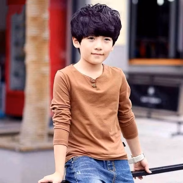 6. Quốc. Quốc là đất nước, là quốc gia, dân tộc, mang ý nghĩa to lớn, nhằm gửi gắm những điều cao cả, lớn lao. Quốc Khánh Minh; Quốc Nhật Anh; Quốc Thiên Bảo; Quốc Trường Giang; Quốc Tường An. Ảnh: Toplist.vn.