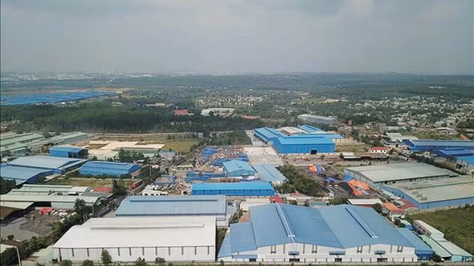 KBC dinh chinh ket qua kinh doanh quy IV hut tram ty