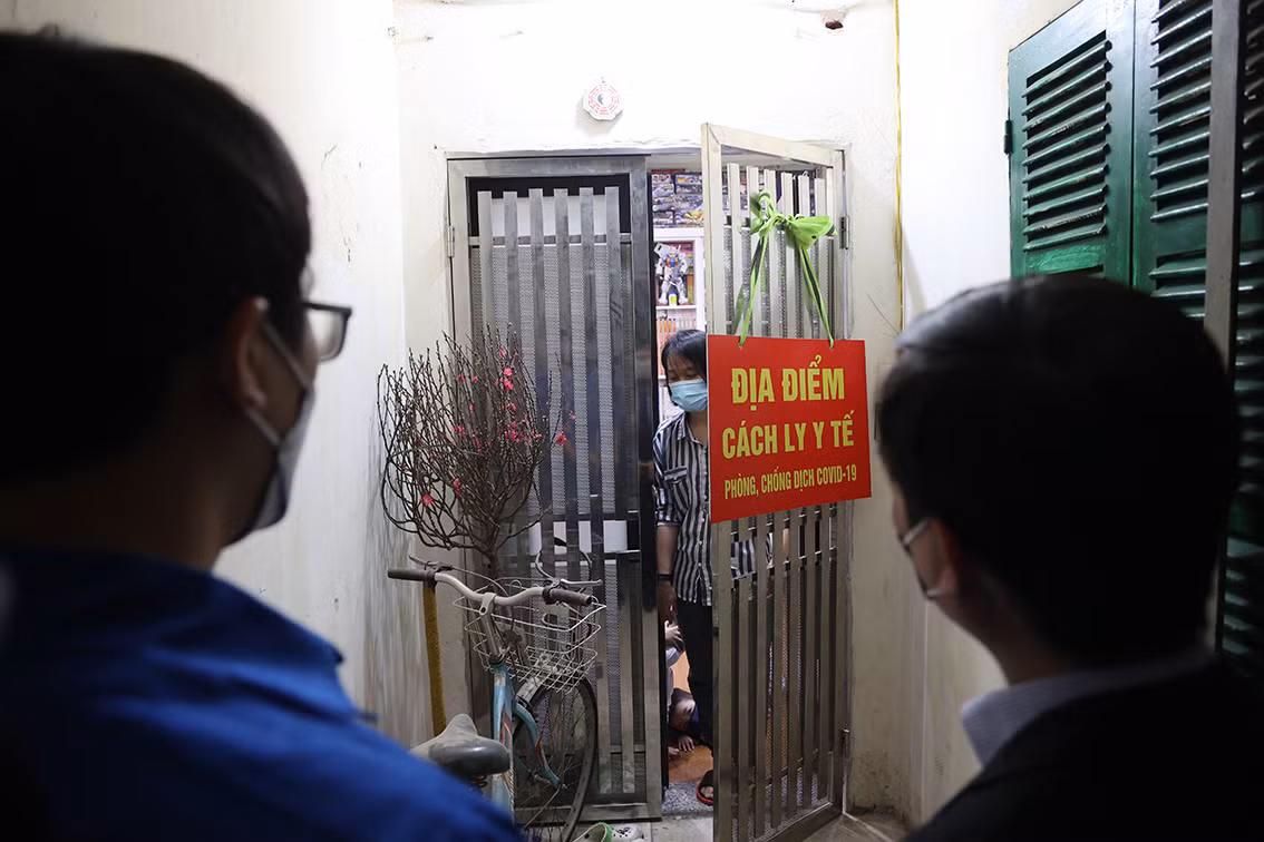 Các F0 điều trị tại nhà cũng có thể qua nhóm chat zalo để đề nghị được hỗ trợ mua thêm đồ cần thiết.