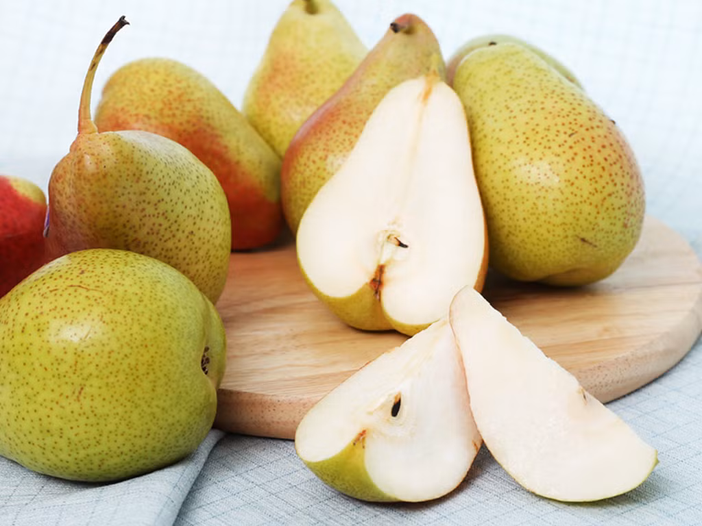 Những loại trái cây giàu vitamin C này thường chứa lượng lớn axit tannic. Nếu bạn ăn chung với cua sẽ làm chúng kết tủa, gây ảnh hưởng xấu đến hệ tiêu hóa, tệ hơn có thể dẫn đến ngộ độc. Ảnh: tgdd.