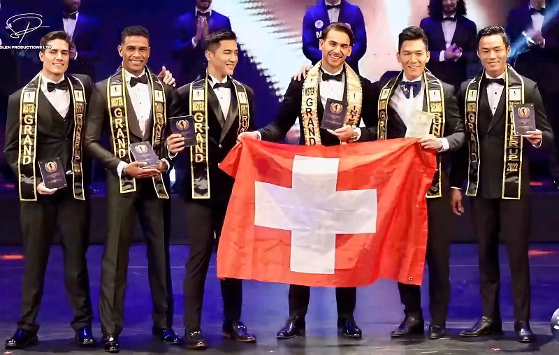Vu Linh dang quang A vuong Mister Grand International 2022