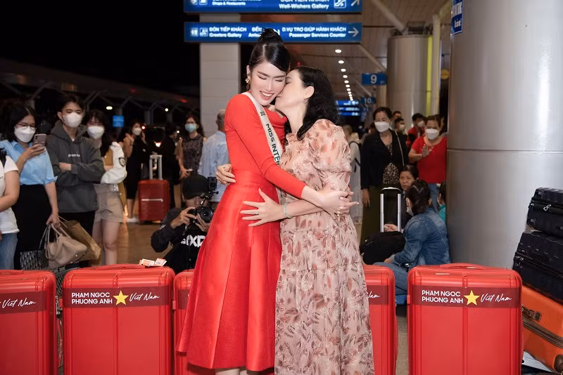 Phương Anh chia sẻ, cô sẽ nỗ lực hết mình, vận dụng hết những gì đã chuẩn bị để không phụ lòng tất cả tình yêu thương mà mọi người dành cho mình trong suốt thời gian qua.