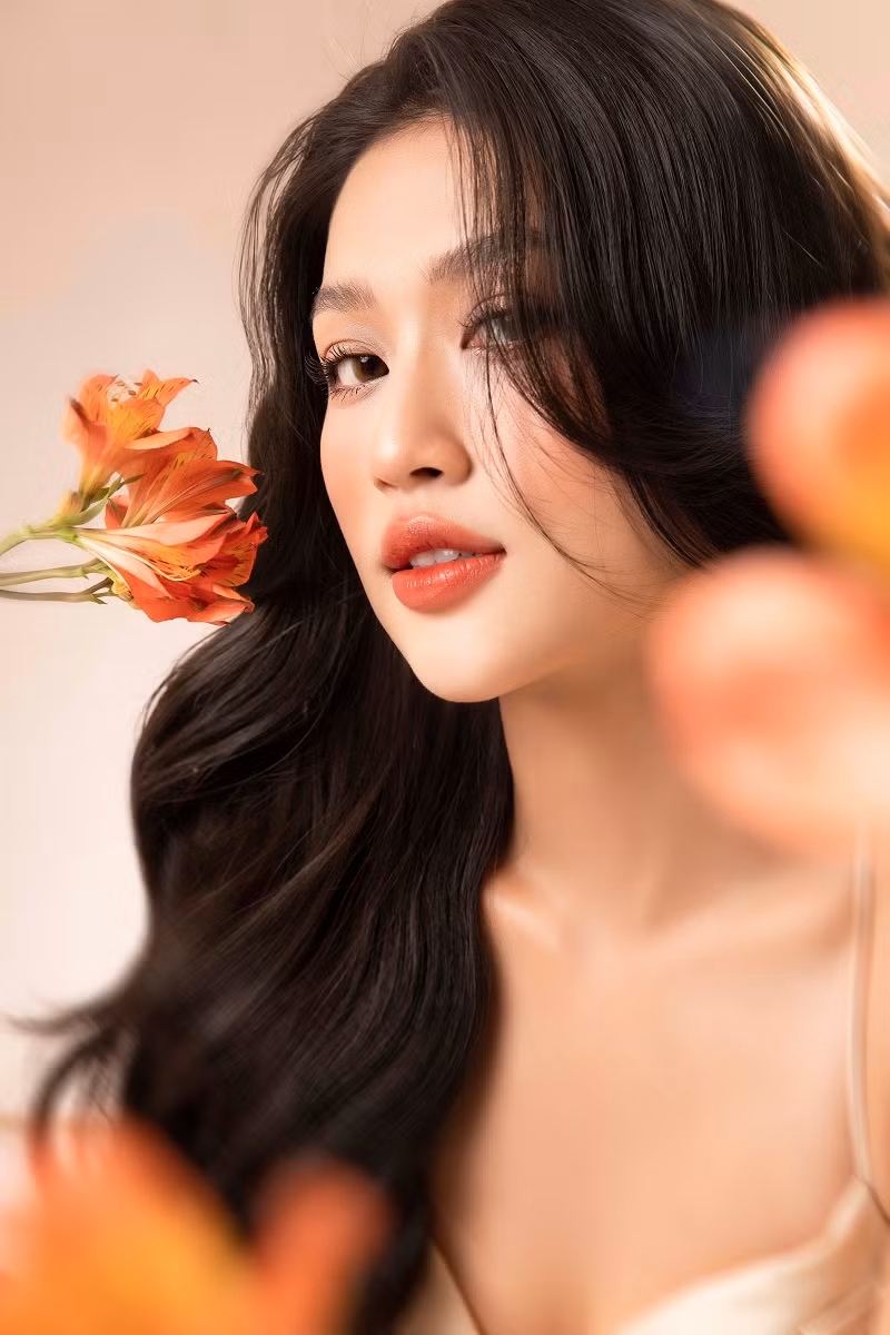Điều này khiến người hâm mộ càng trông chờ hơn vào những lần chuyển mình trong các hoạt động sắp tới của Thiên Ân.